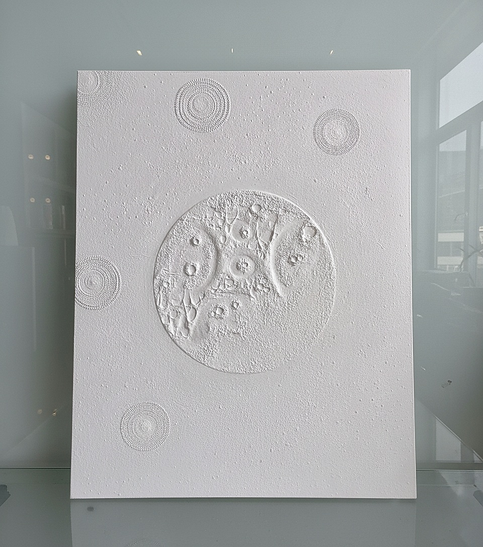 Deep colors and rich textures Raw